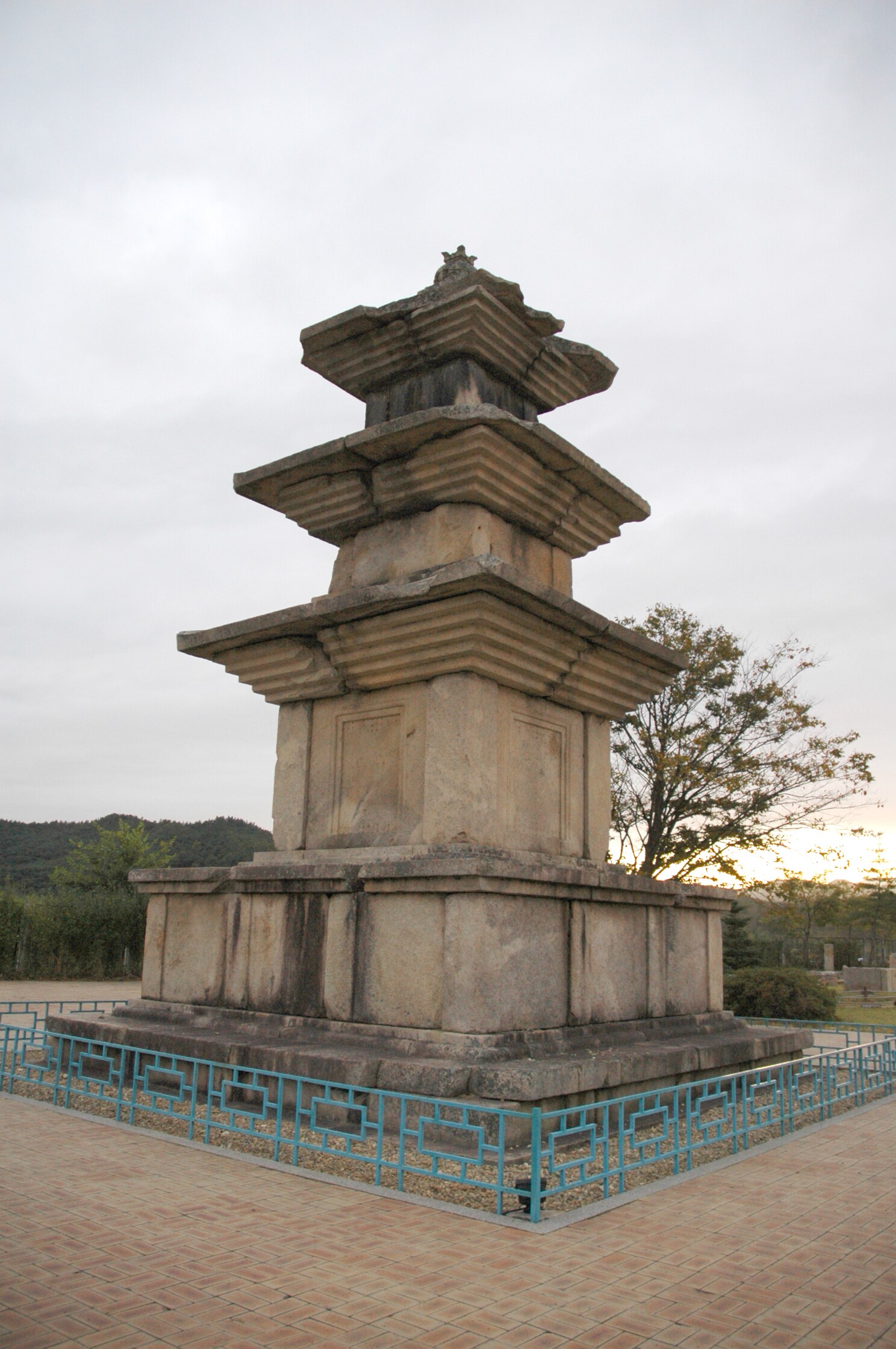 경주 고선사지 삼층석탑_3