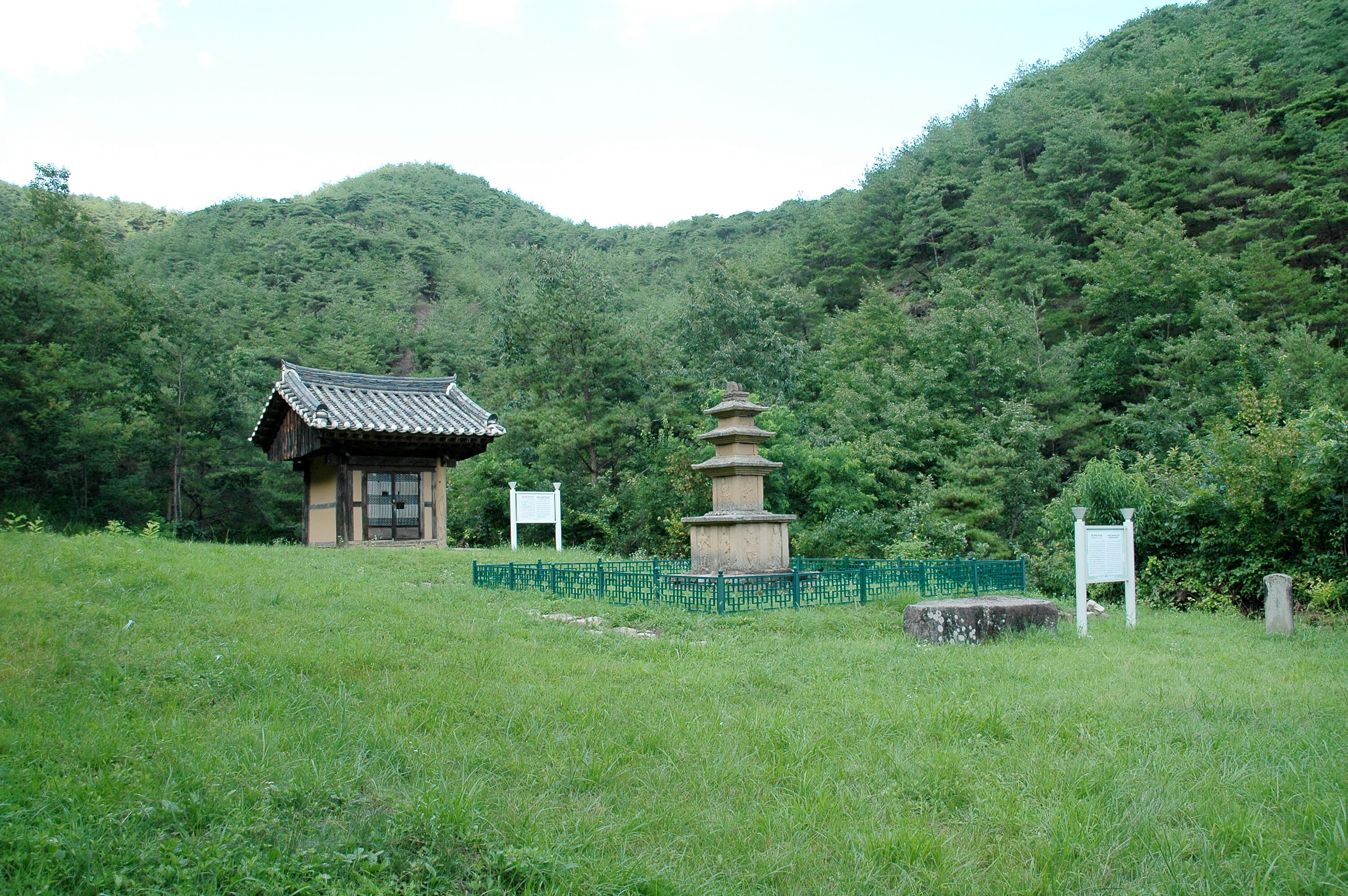 의성 관덕리 삼층석탑_4