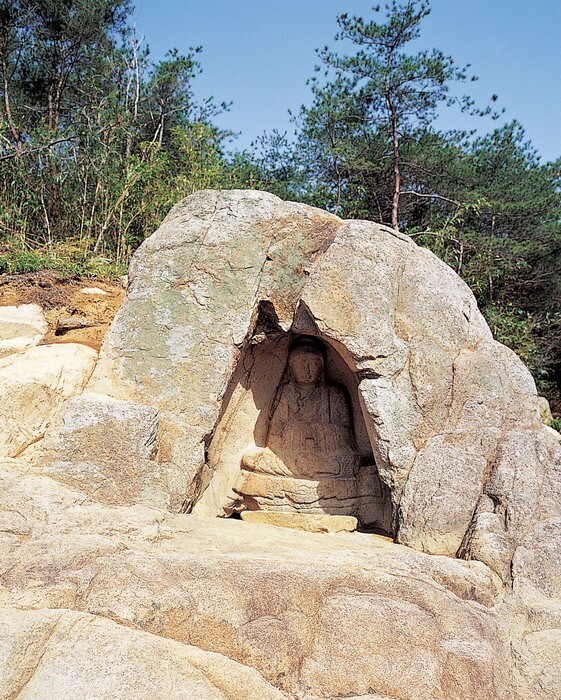 경주 남산 불곡 마애여래좌상_1