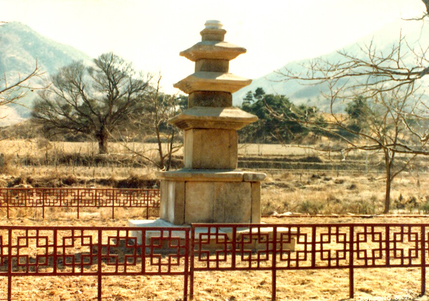 청도 장연사지동ㆍ서 삼층석탑_10