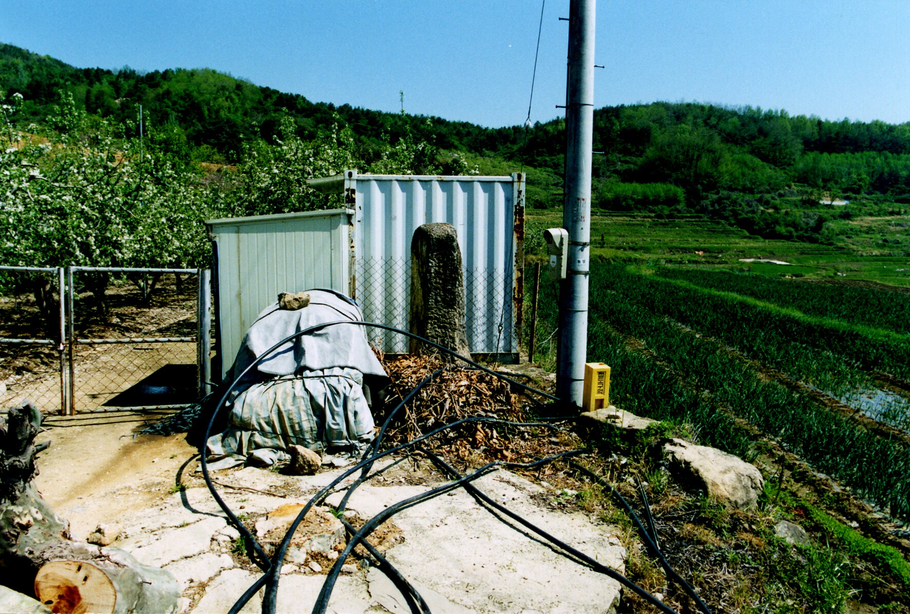 용천사 동하도로 수치송공 표석_2